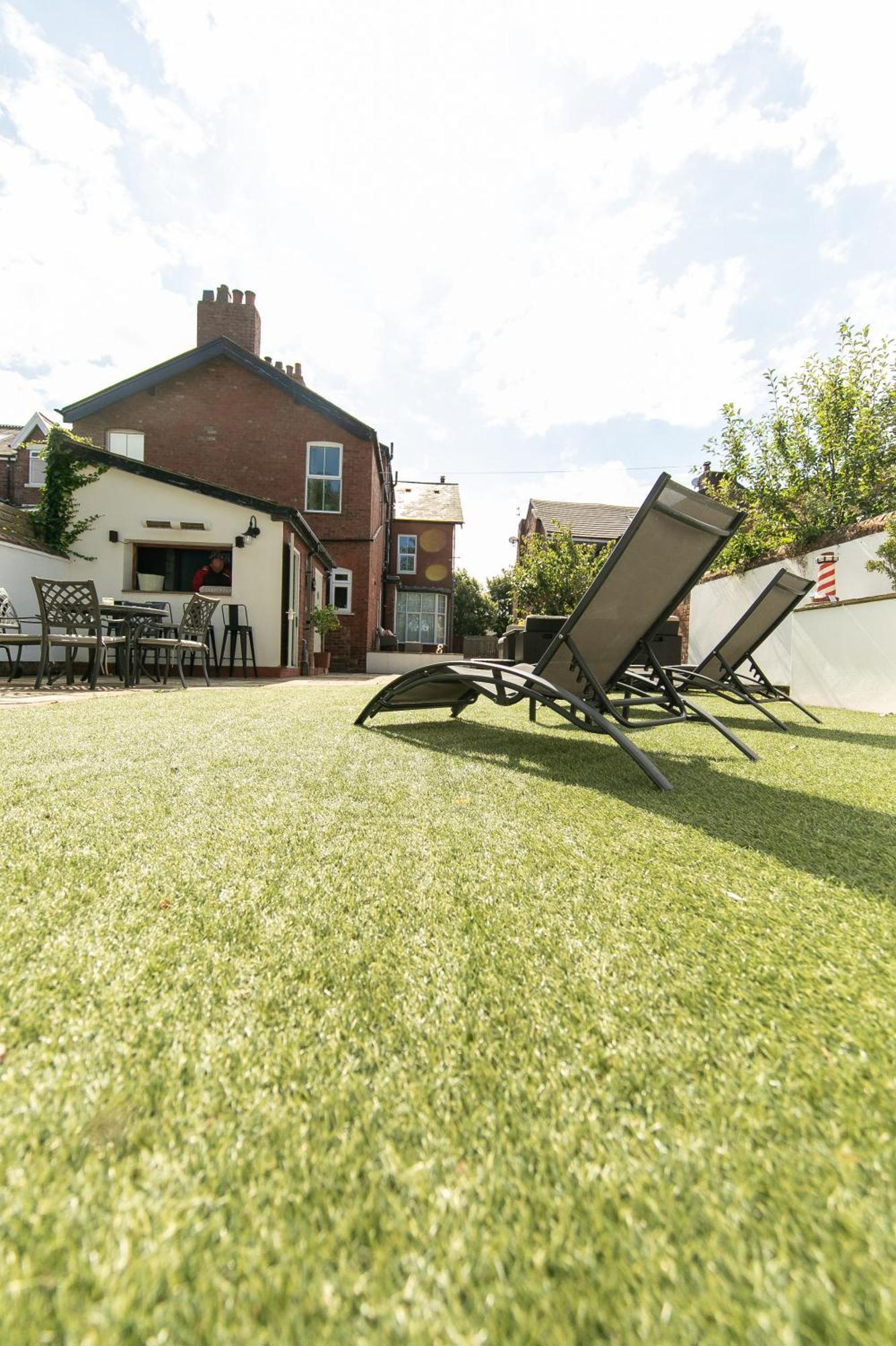 The Hot Tub Townhouse By Holiday Heim Villa Lytham St Annes Exterior photo